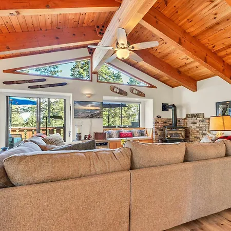The Big Bear Chalet Private Hot Tub